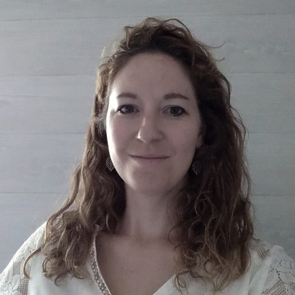 Meet your Posher, Alicia
